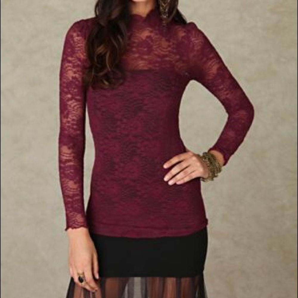 FREE PEOPLE lace mock neck top!